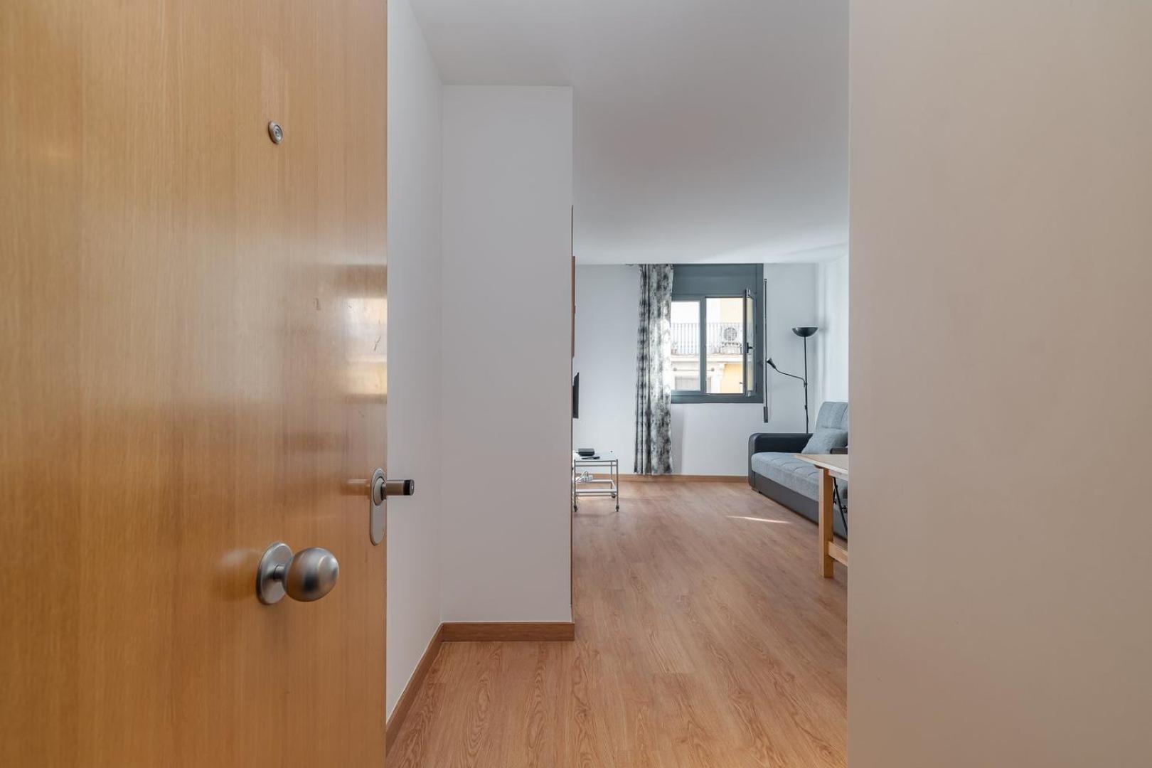 Guestready - Bright Home Near Montjuic Барселона Экстерьер фото