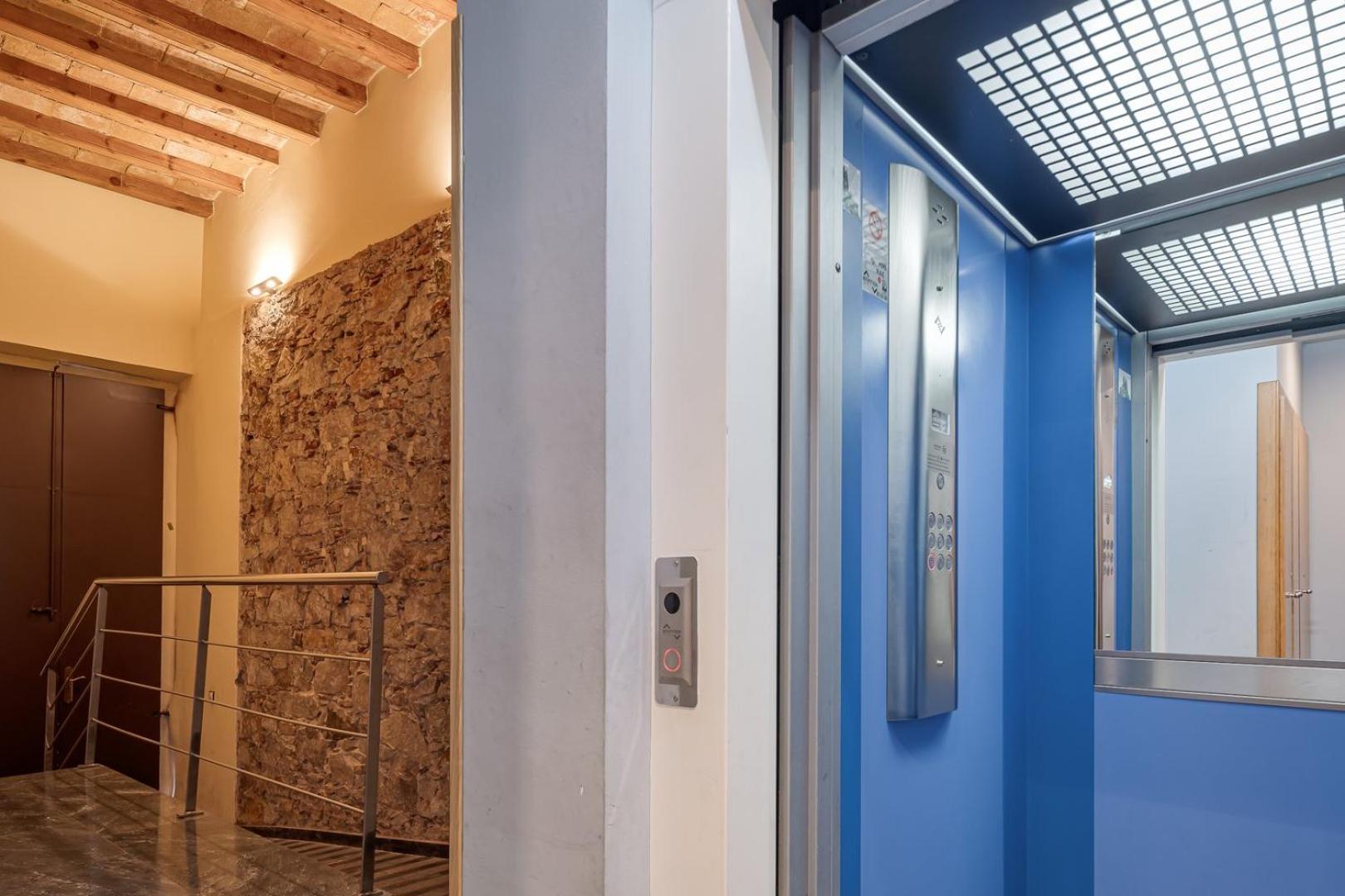 Guestready - Bright Home Near Montjuic Барселона Экстерьер фото